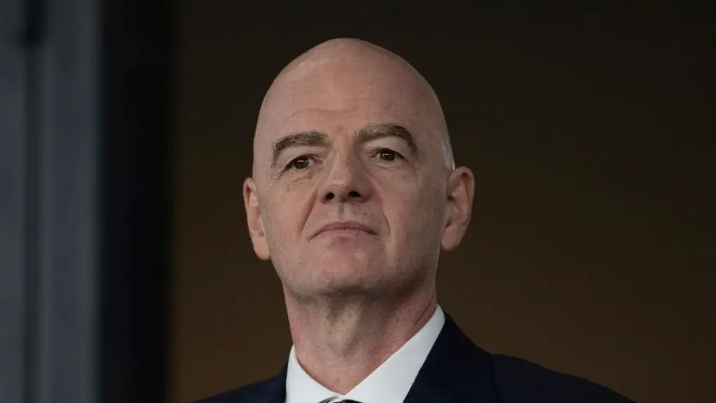 Uefa erwägt Boykott von Wettbewerben der Fifa - BILD
