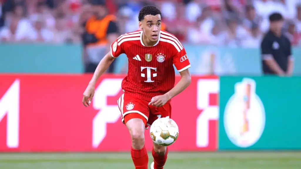 FC Bayern: Das Bangen bei Jamal Musiala geht von vorne los - SPORT1