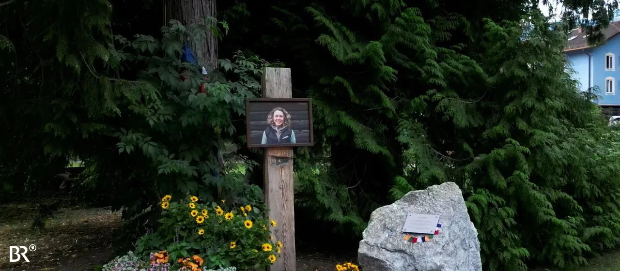 Der Gedenkort im neu ernannten Laura-Dahlmeier-Park in Garmisch-Partenkirchen.