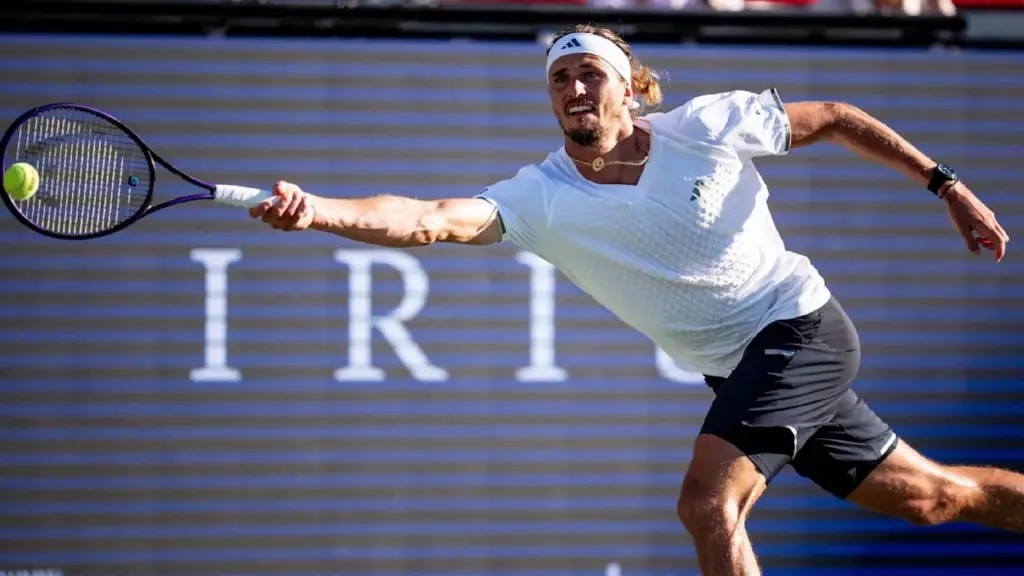Tennis | Alexander Zverev gewinnt Tennis-Thriller - und schreibt Geschichte